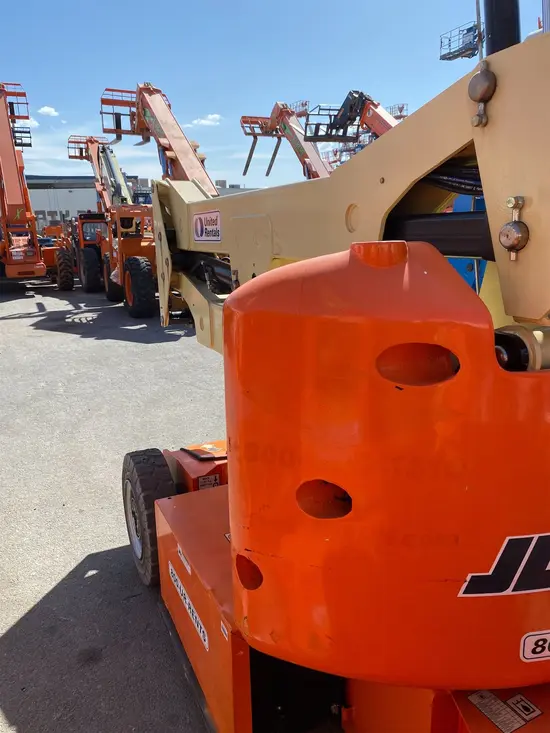 2015 JLG E400AJPN Articulating Boom Lift