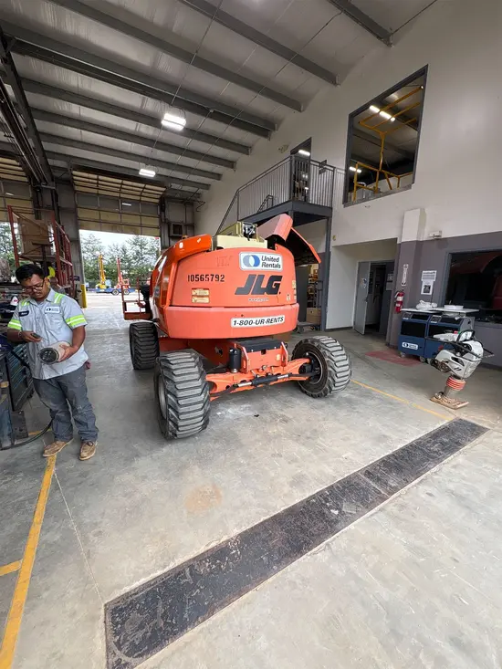 2017 JLG 450AJ Articulating Boom Lift
