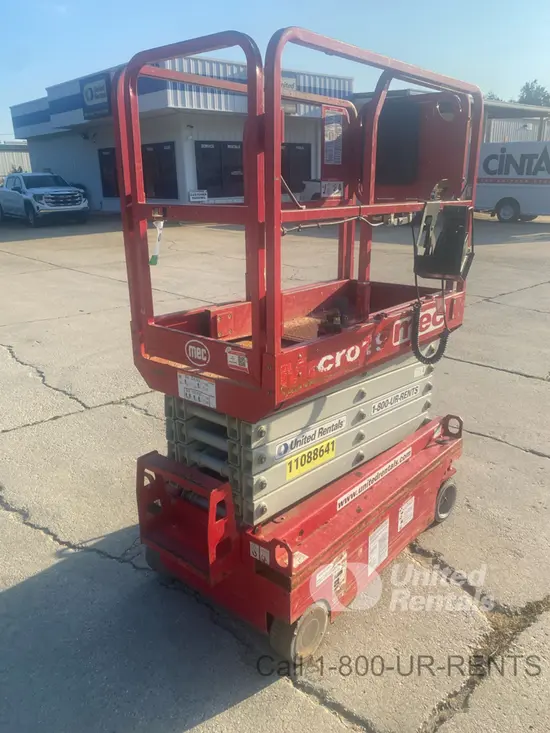 2020 MEC MICRO 19 Scissor Lift