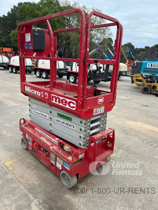 2019 MEC MICRO 19 Scissor Lift