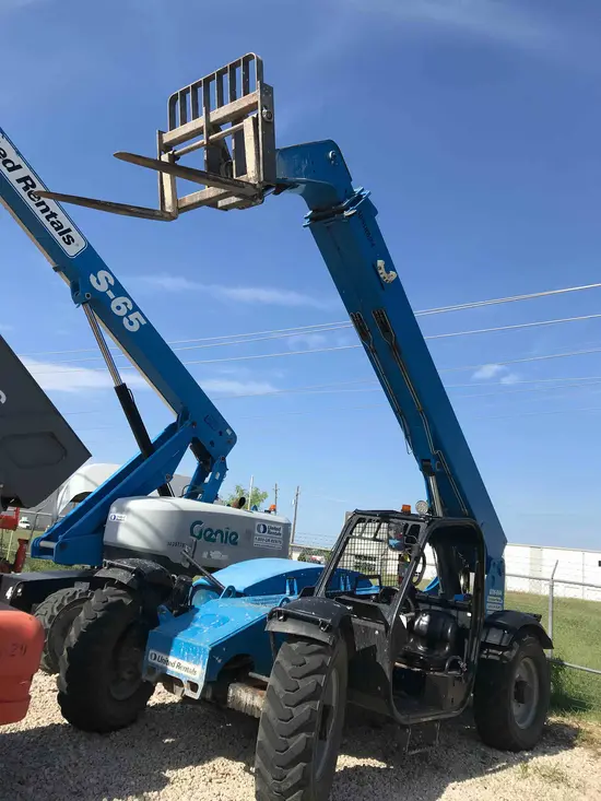 2016 Genie GTH-844 Forklift
