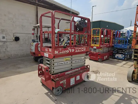 2020 MEC MICRO 19 Scissor Lift