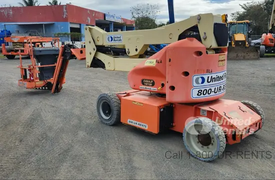 2017 JLG E400AJPN Articulating Boom Lift