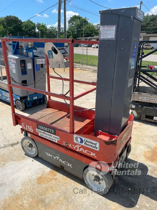 2017 Skyjack SJ16 Self-Propelled One-Person Lift