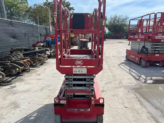 2018 MEC MICRO 19 Scissor Lift