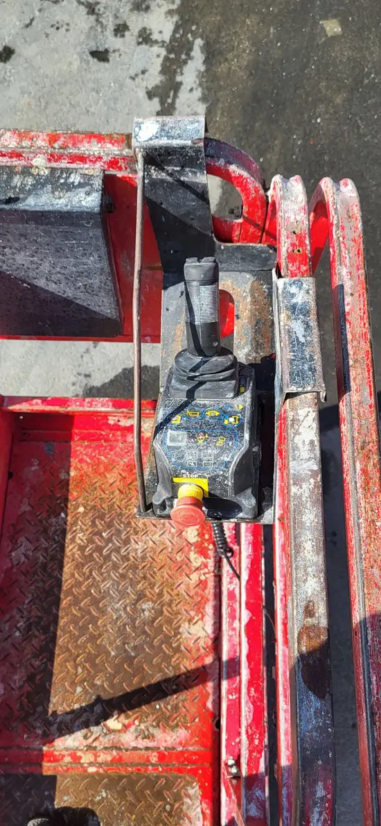 2018 MEC 1330SE Scissor Lift