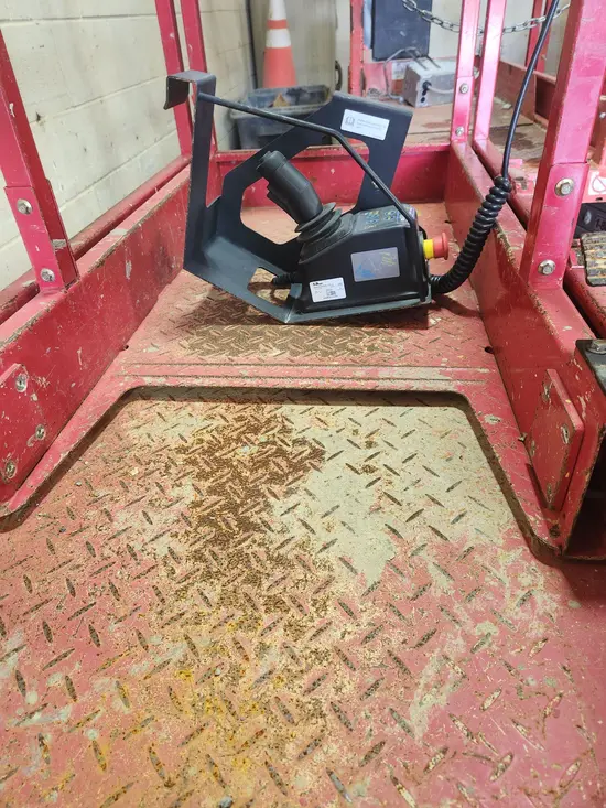 2018 MEC MICRO 19 Scissor Lift