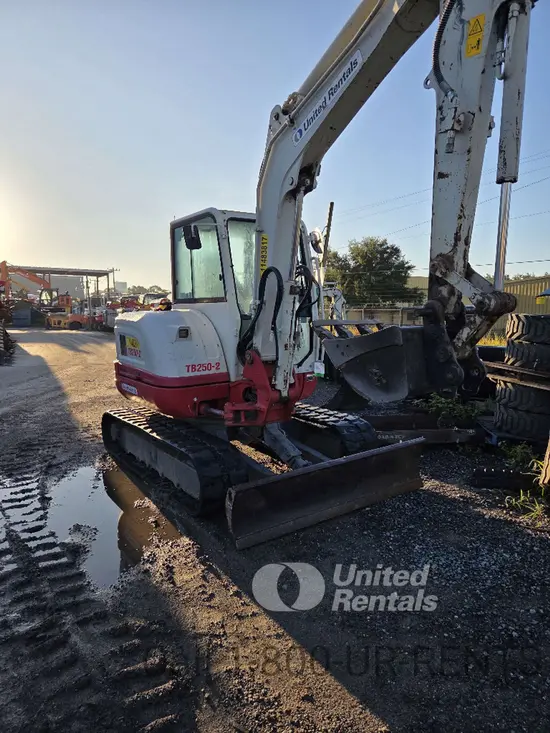 2022 Takeuchi TB250-2CR Mini Excavator