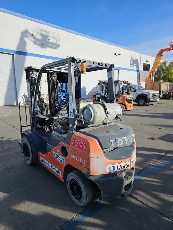 2019 Toyota 8FGU25 Warehouse Forklift