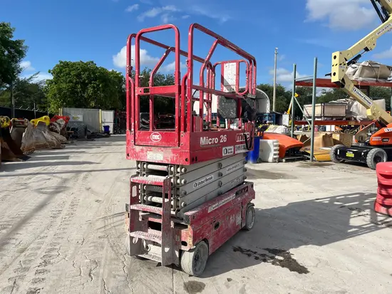 2019 MEC MICRO 26 Scissor Lift