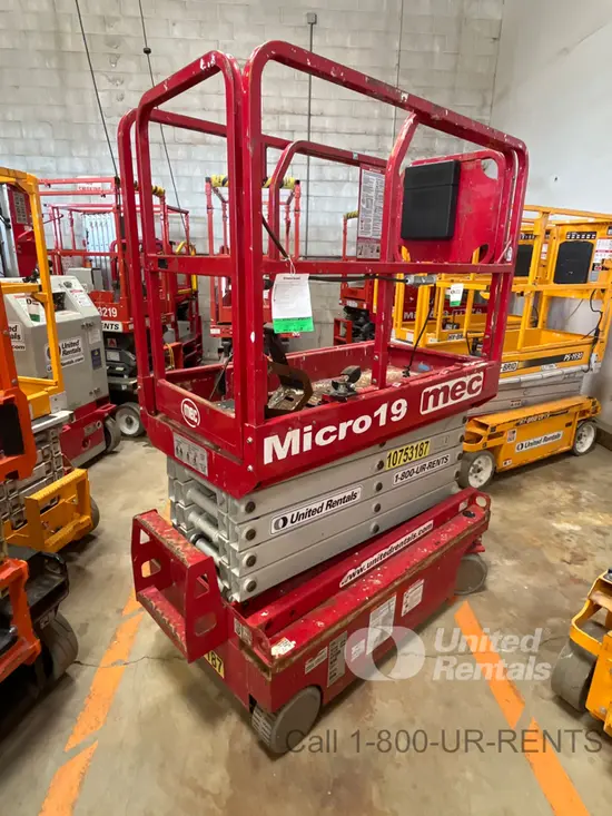 2018 MEC MICRO 19 Scissor Lift