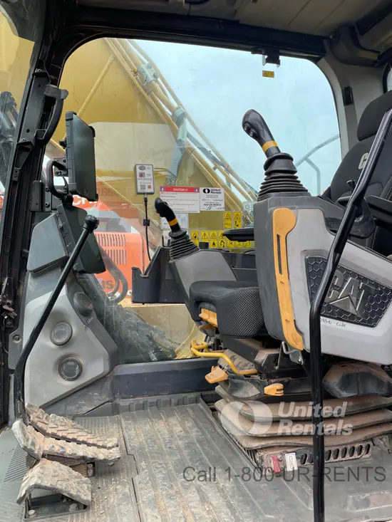 2019 CAT 320 Excavator