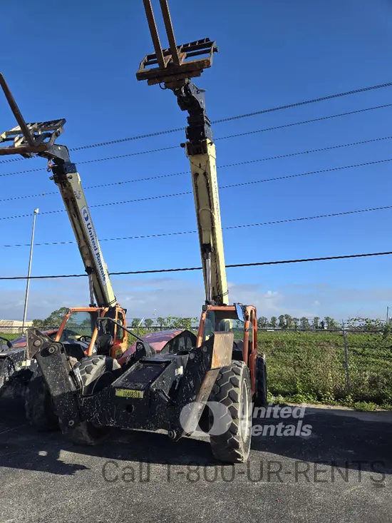 2016 JLG 1055 Forklift