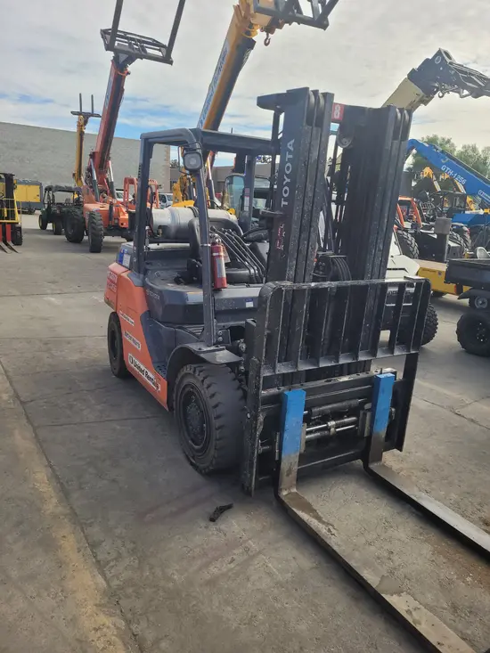 2020 Toyota 8FG35U Warehouse Forklift