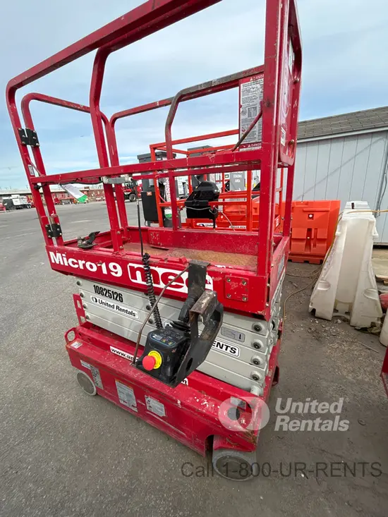 2018 MEC MICRO 19 Scissor Lift