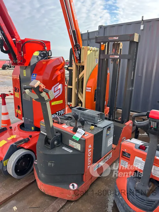 2018 Toyota 6BWC20 Warehouse Forklift