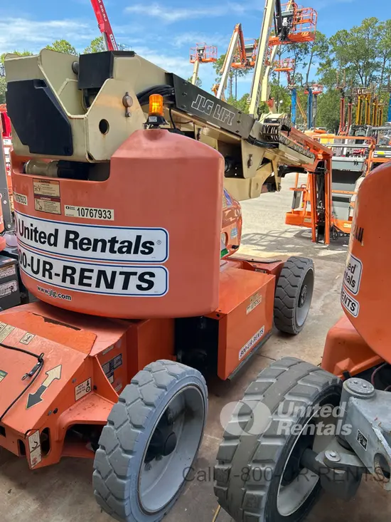 2018 JLG E450AJ Articulating Boom Lift