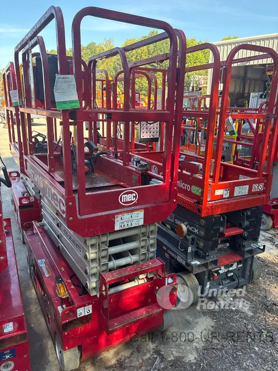 2018 MEC MICRO 19 Scissor Lift