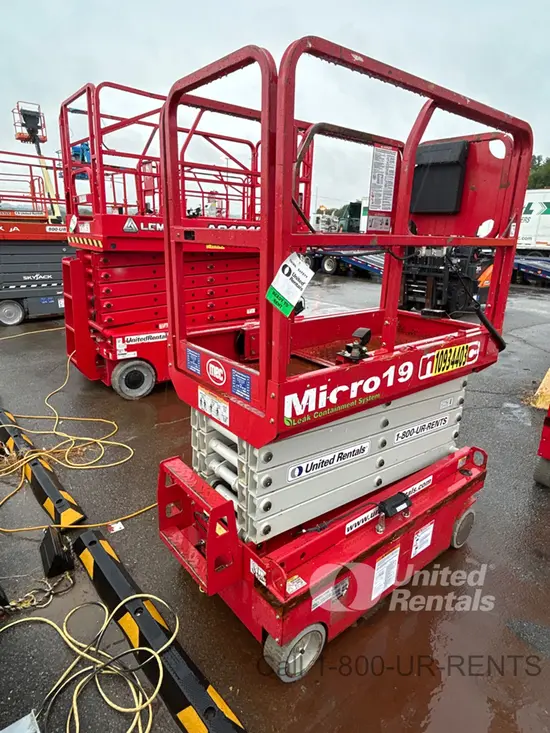 2019 MEC MICRO 19 Scissor Lift
