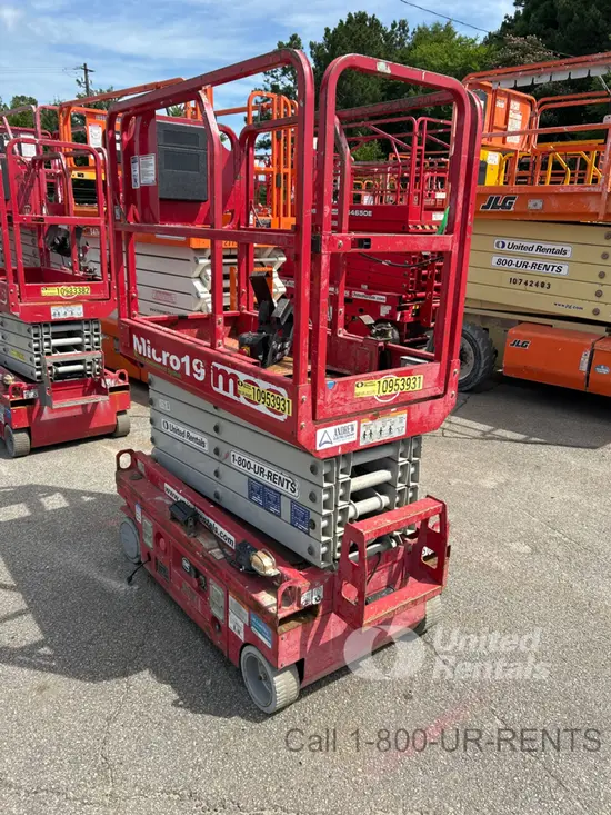 2019 MEC MICRO 19 Scissor Lift