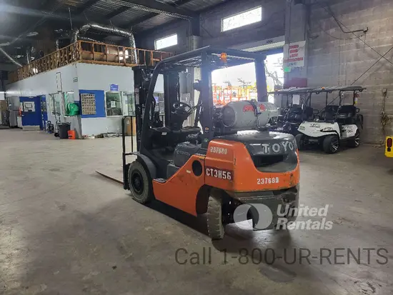 2019 Toyota 8FGU25 Warehouse Forklift