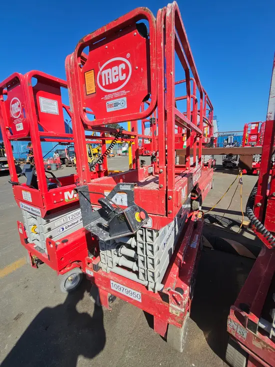 2019 MEC MICRO 19 Scissor Lift