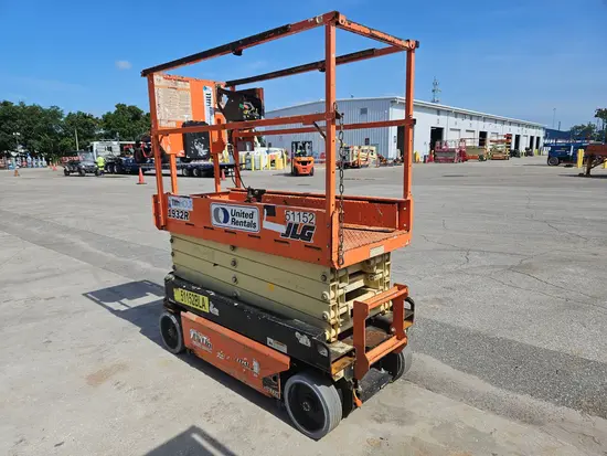 2017 JLG 1932R Scissor Lift