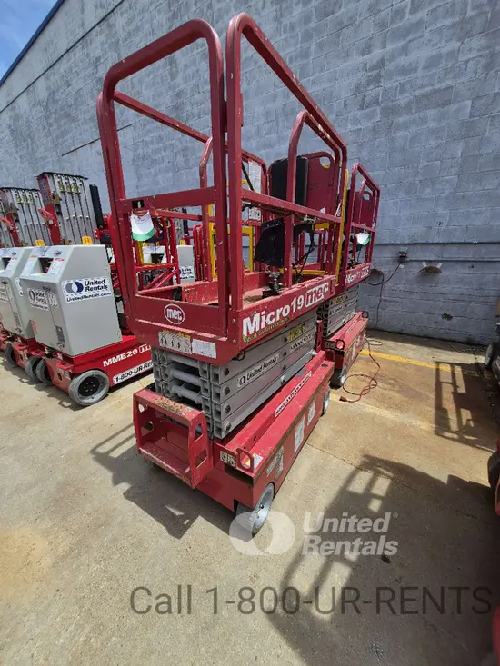 2019 MEC MICRO 19 Scissor Lift