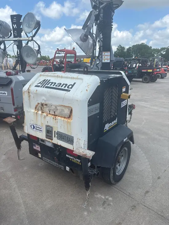 2017 Allmand NL5000 Portable Light Tower
