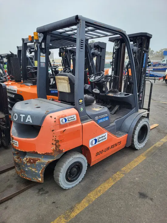 2019 Toyota 8FDU25 Warehouse Forklift
