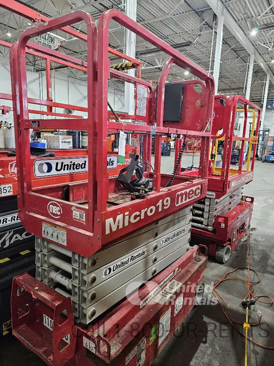 2020 MEC MICRO 19 Scissor Lift
