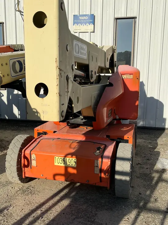 2015 JLG E400AJPN Articulating Boom Lift