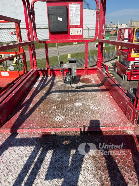 2017 MEC 4046SE Scissor Lift
