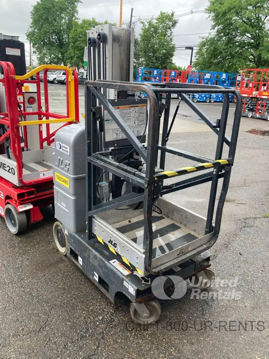 2017 JLG 20MVL Self-Propelled One-Person Lift