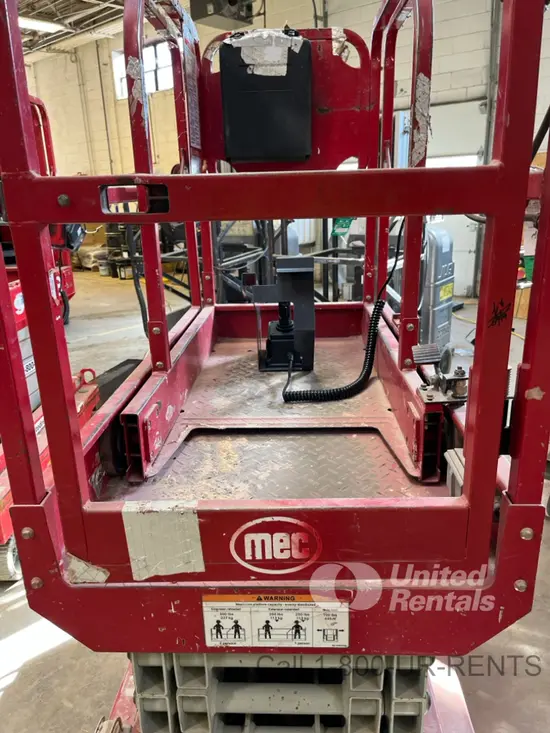 2018 MEC MICRO 19 Scissor Lift