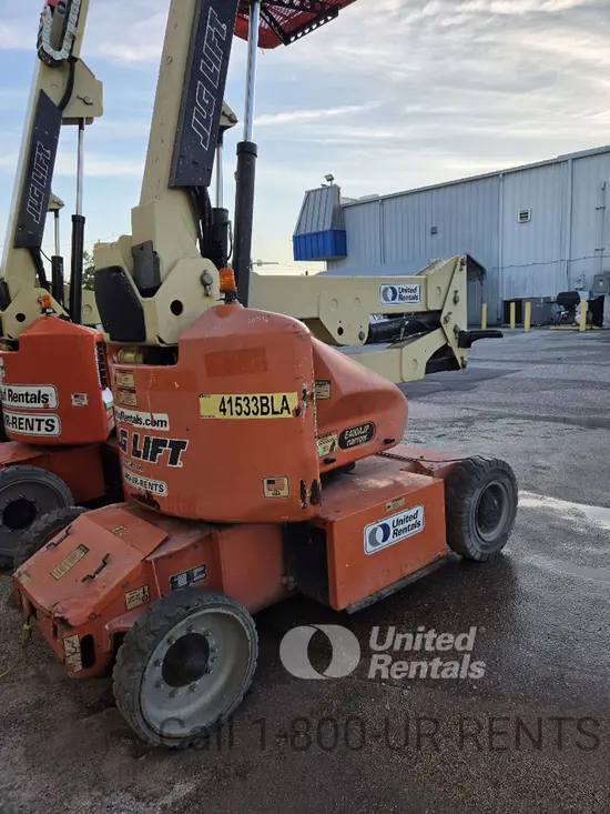 2017 JLG E400AJPN Articulating Boom Lift