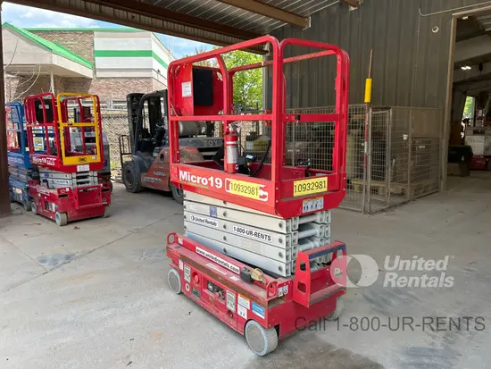 2019 MEC MICRO 19 Scissor Lift
