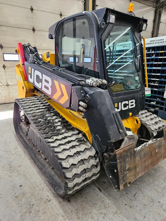 2021 JCB 3TS-8T Track Loader