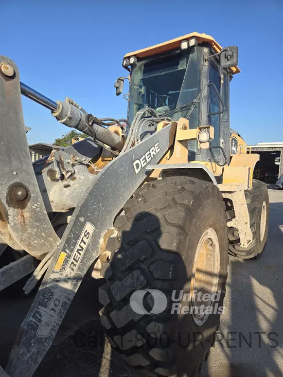 2020 John Deere 624L Wheel Loader