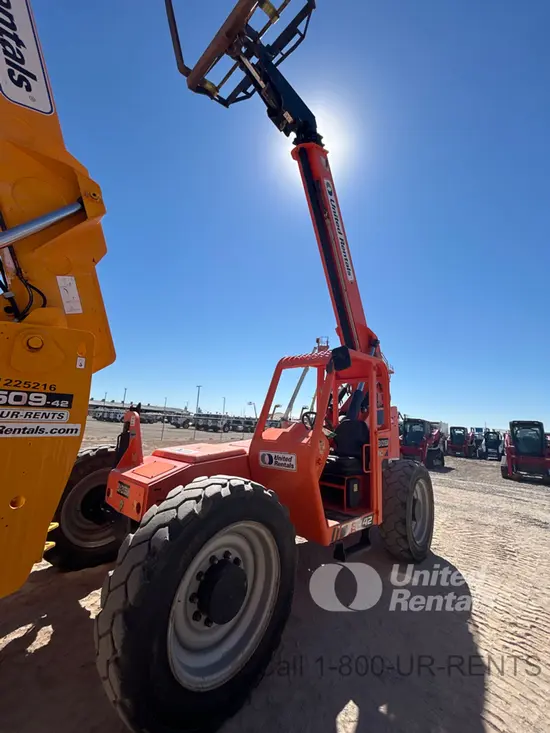 2019 JLG 8042 Forklift