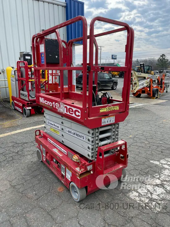 2019 MEC MICRO 19 Scissor Lift