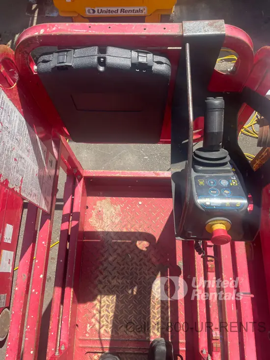 2018 MEC MICRO 19 Scissor Lift