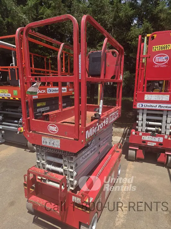 2019 MEC MICRO 19 Scissor Lift