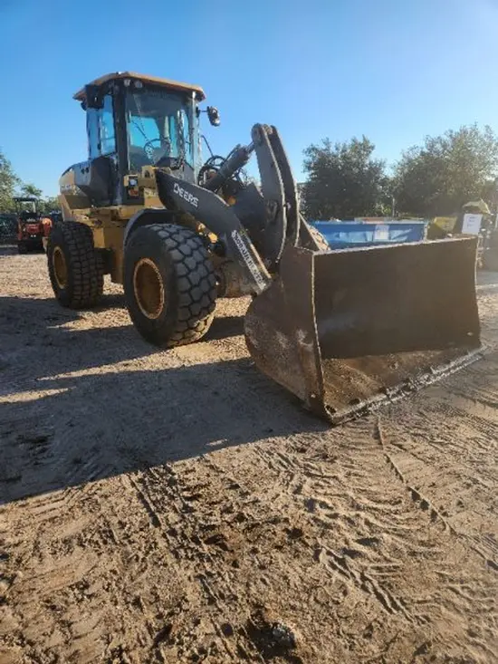 2019 John Deere 624L Wheel Loader