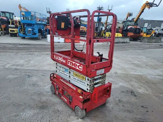 2017 MEC 1330SE Scissor Lift