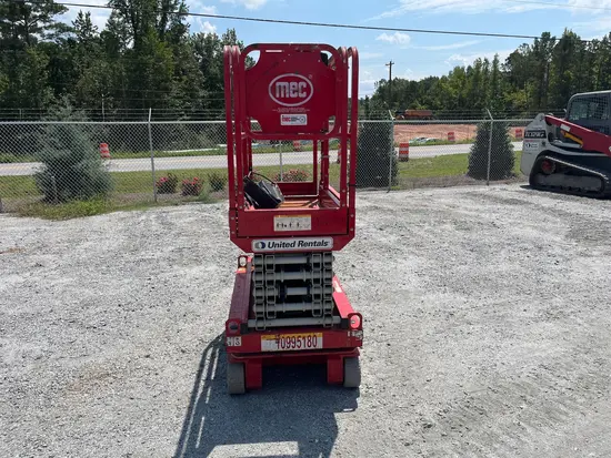 2019 MEC MICRO 19 Scissor Lift