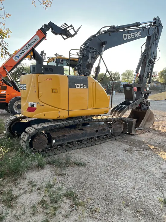 2020 John Deere 135G Excavator