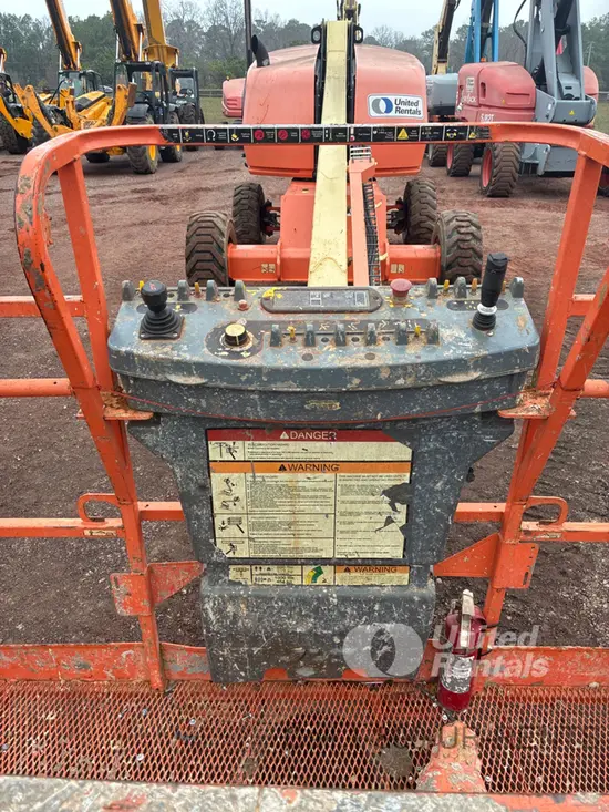 2016 JLG 400S Boom Lift