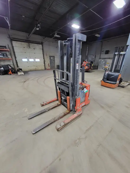 2018 Toyota 6BWR15 Warehouse Forklift