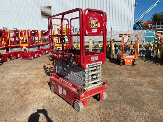 2019 MEC MICRO 19 Scissor Lift